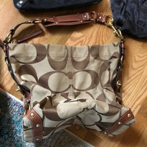 Coach purses and shoulder bags